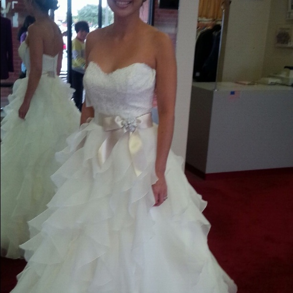 Paloma Blanca wedding dress